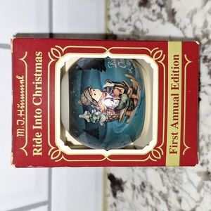 🎄 1983 Hŭmmel ornament. "Ride Into Christmas". Excellent condition!